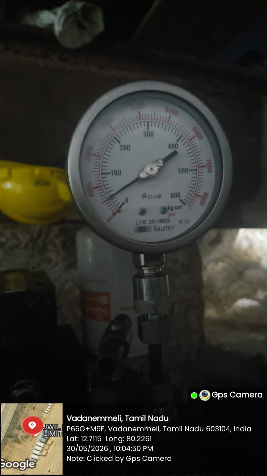 Baumer pressure gauge 0-600 kg/cm2